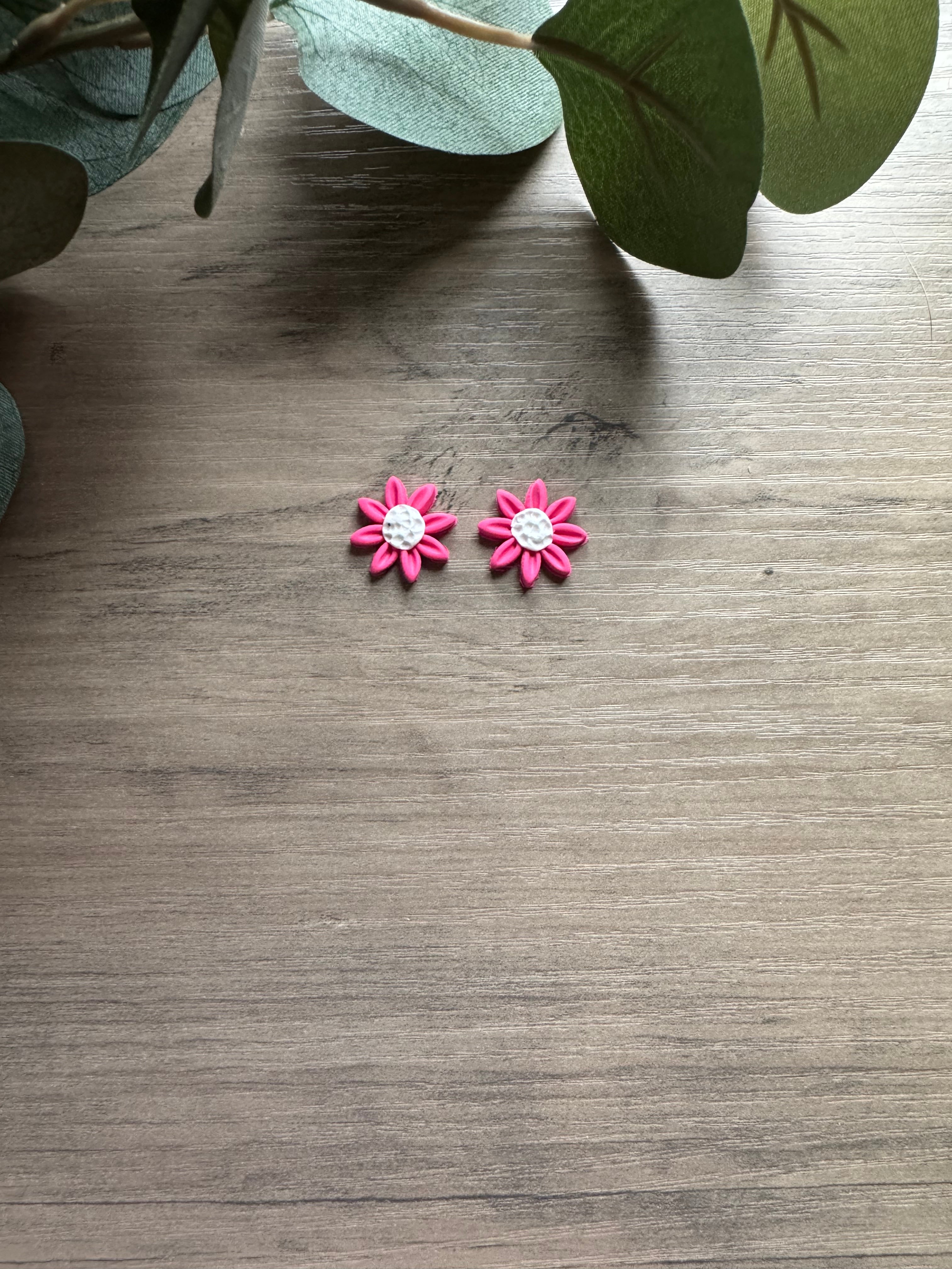 Daisy Studs