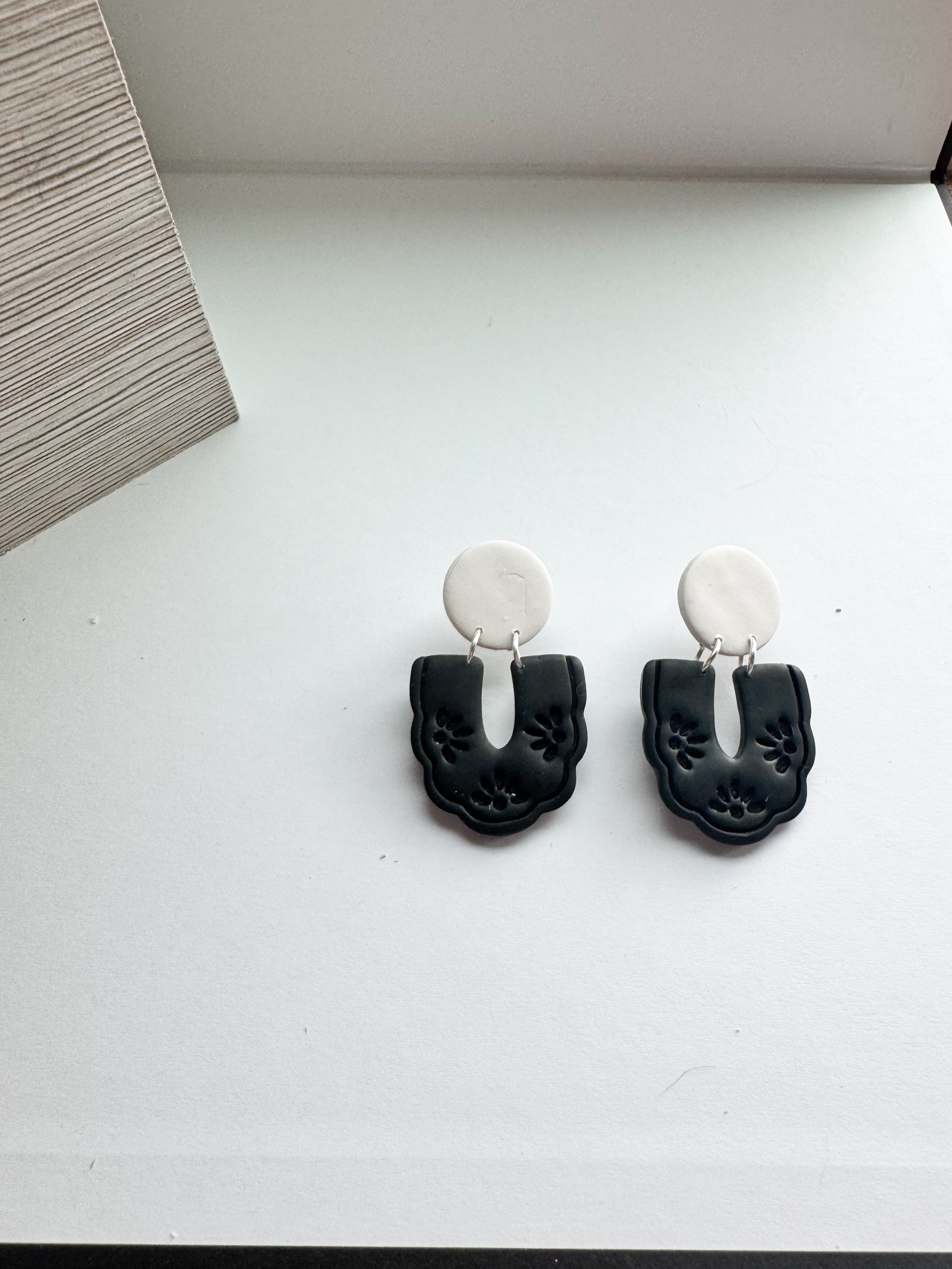 Clay Lace: engraved scalloped dangles