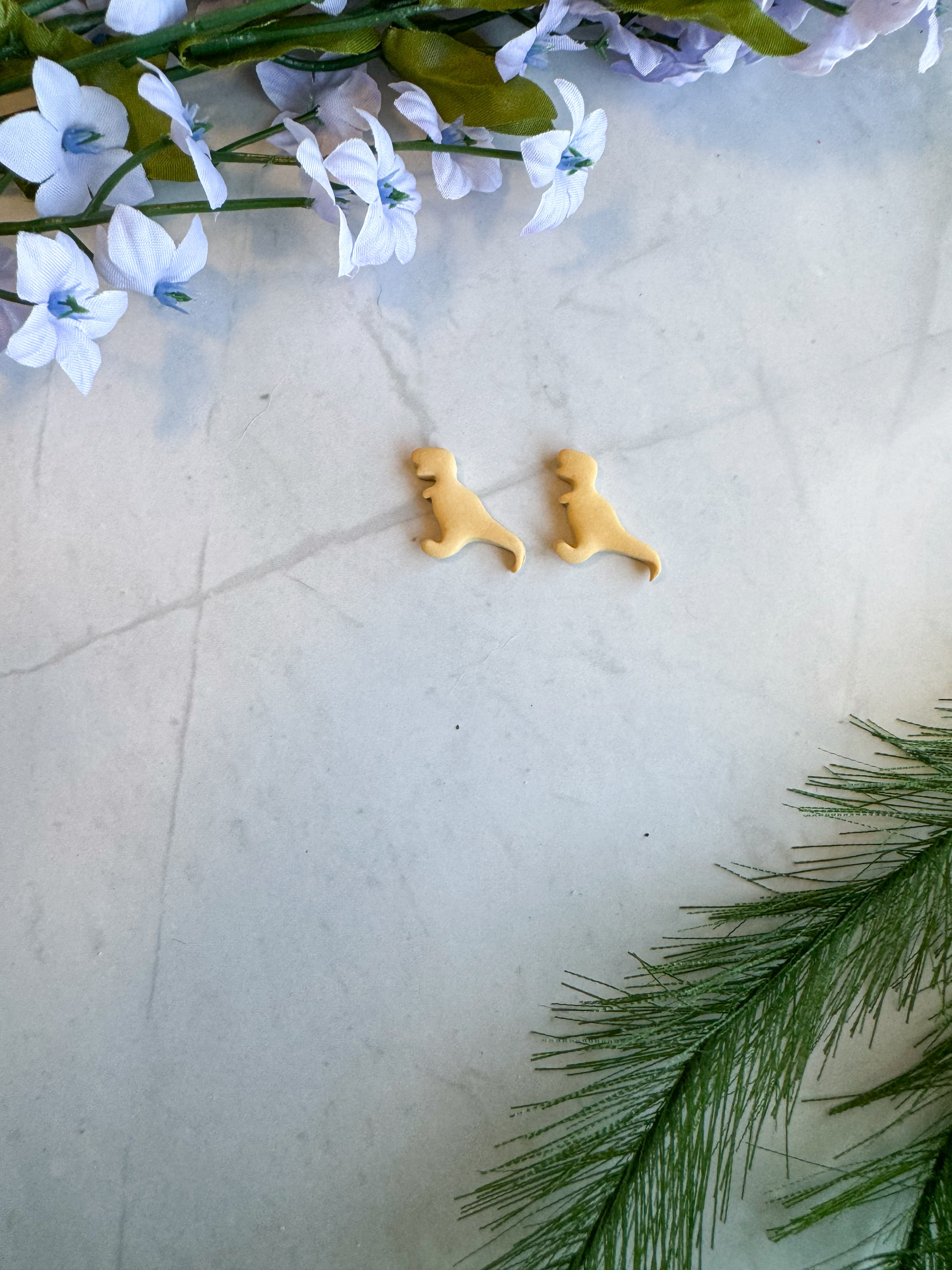 Individual Dino Studs