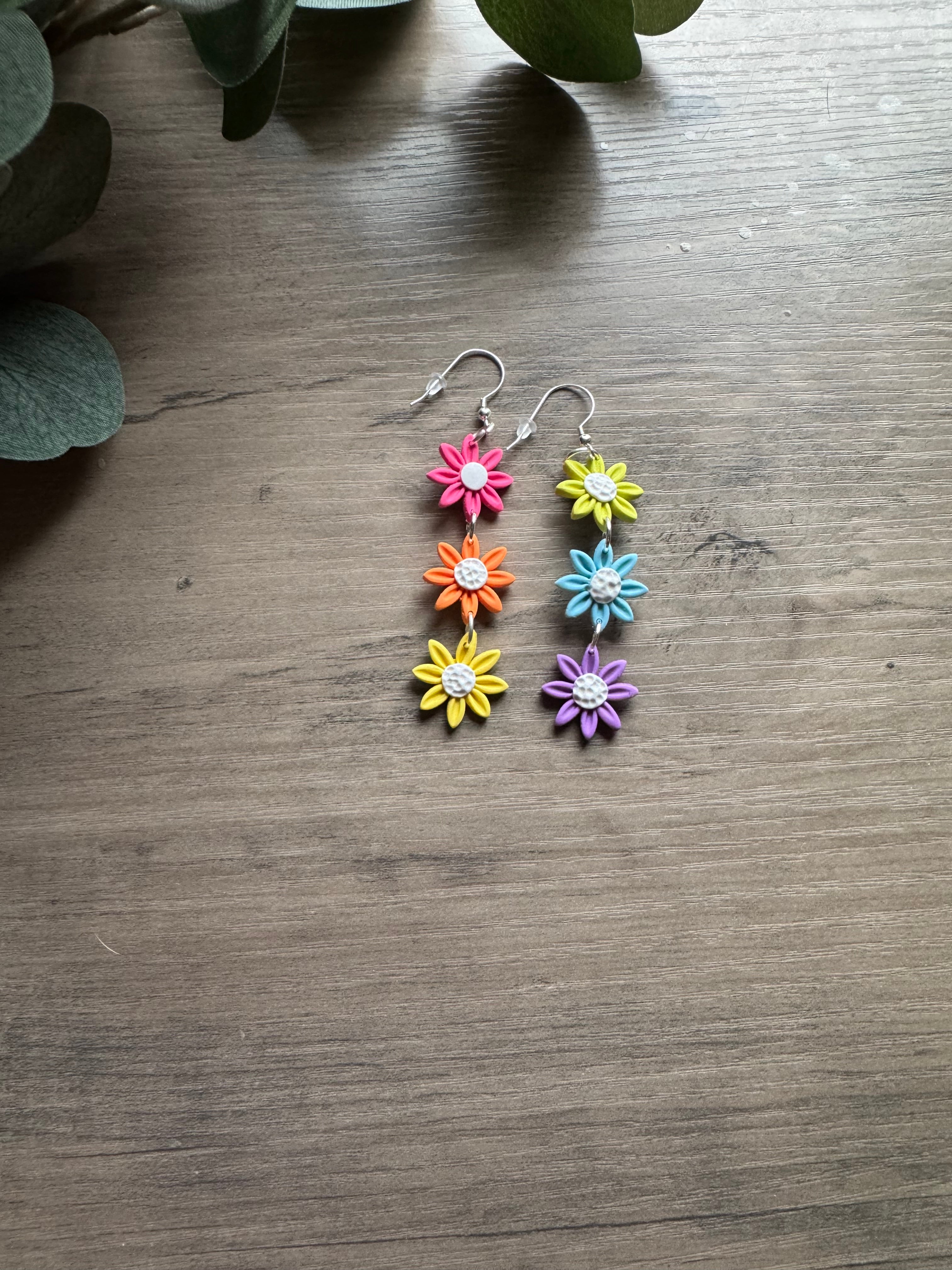 Summer Daisy Dangles