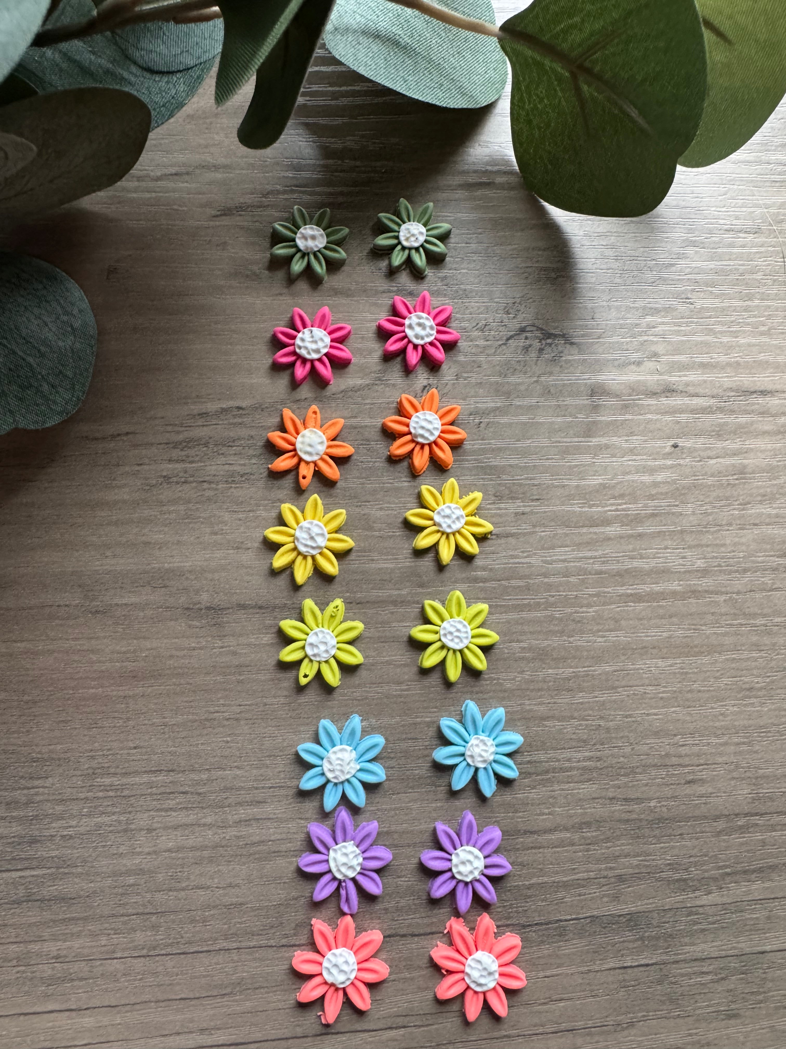 Daisy Studs