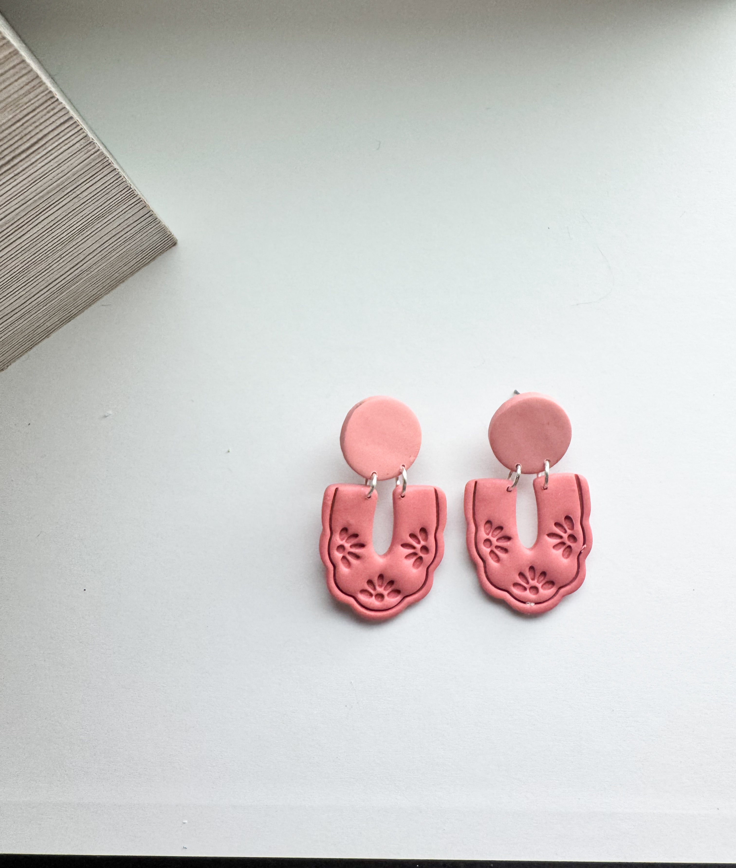 Clay Lace: engraved scalloped dangles