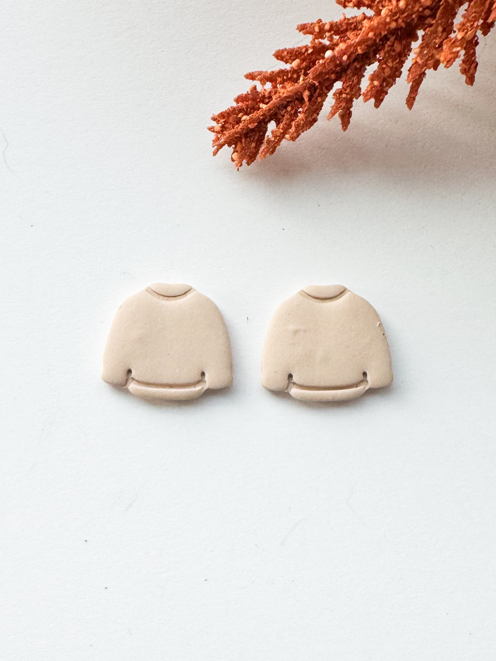 Oatmeal Sweater Studs