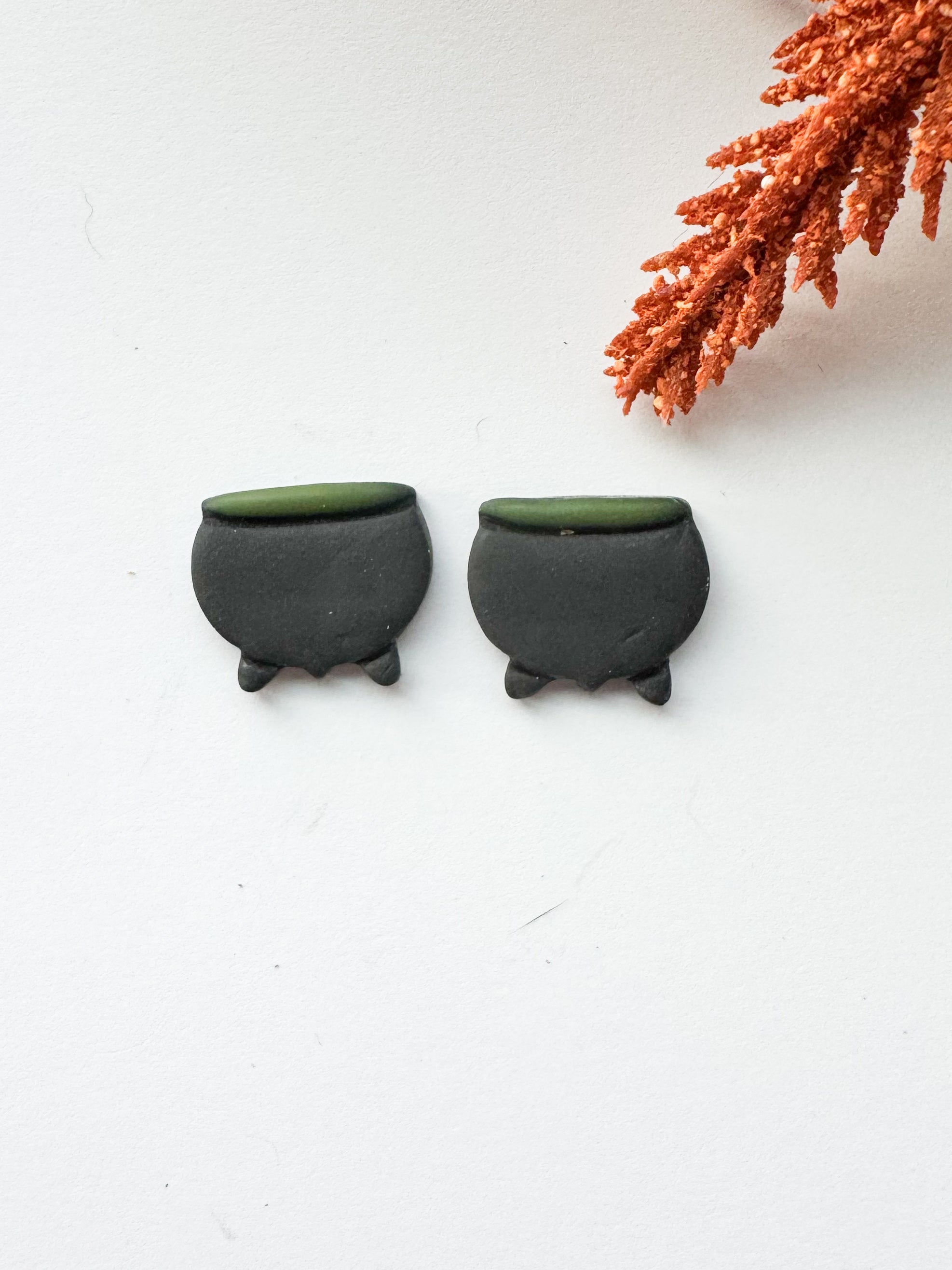 Cauldron Brew Studs